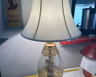 3 graces capodimonte lamp