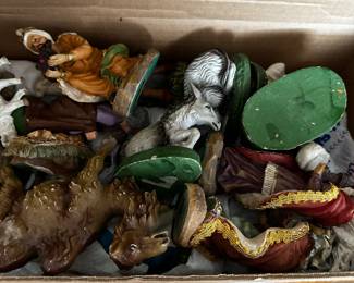 Vintage Crèche Pieces! 