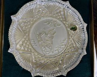 1997 Waterford Crystal Christmas Plate MINT IN THE ORIGINAL  BOX! 