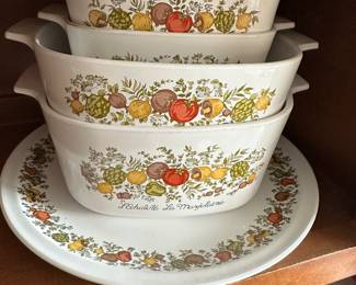 Now things are coming together in the kitchen we are coming across beautiful sets of vintage dishes and cookware! 