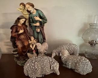 WOW! Jesus, Maria et Ioseph ~ and lots of lambs! 