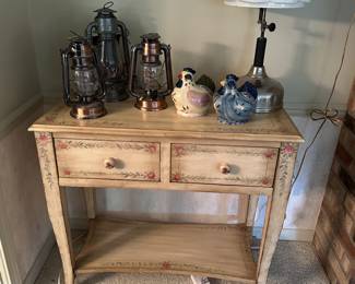 Some great lanterns and the STUNNING Antique Coleman Quick-Lite Table Lamp with Milk Glass Shade! 