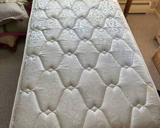 Beautiful Jenny Linda Twin Bed - PLUS Near Mint Box Spring and Mattress! (Mattress cover too!)