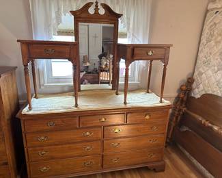 Stunning Ethan Allen Furniture throughout the house! All in SUPERB condition! Dresser w/Mirror and two lovely nightstands! 
