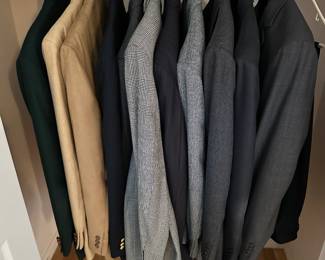 A BEAUTIFUL Collection of NEAR MINT Mens Clothes! Suits, Shirts, Pants, Accessories! HIGH END brands, Brook Brothers, Ralph Lauren, L.L. Bean, Tommy Hilfiger, Nautical and MORE! 