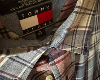 A BEAUTIFUL Collection of NEAR MINT Mens Clothes! Suits, Shirts, Pants, Accessories! HIGH END brands, Brook Brothers, Ralph Lauren, L.L. Bean, Tommy Hilfiger, Nautical and MORE! 