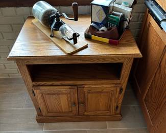 Oak accent pieces abound! 