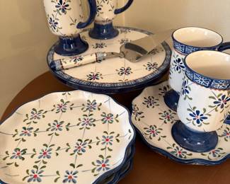 A Salad/Dessert set by Temp- rations  ~ Tara Trellis Scalloped! 