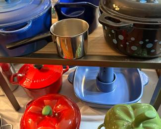 Multiple Pieces of enameled cast iron casseroles and dutch ovens! JUST in time for the holidays! 