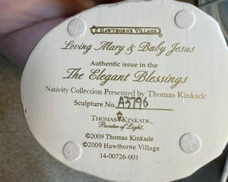 A BEAUTIFUL 13 piece Hawthorn Village/Thomas Kincaid Crèche! Numbered and signed on the bottom! MINT! 