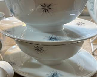 FANTASTIC new find! This set of beautiful EASTERLING China made in Bavaria Germany! Absolutely awesome with the space/starburst pattern! Must see to appreciate!!
