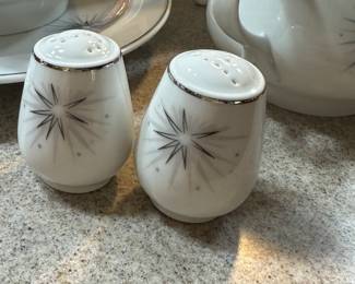 FANTASTIC new find! This set of beautiful EASTERLING China made in Bavaria Germany! Absolutely awesome with the space/starburst pattern! Must see to appreciate!!