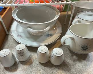 FANTASTIC new find! This set of beautiful EASTERLING China made in Bavaria Germany! Absolutely awesome with the space/starburst pattern! Must see to appreciate!!