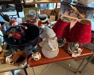 More vintage holiday items fill dozens of shelves! 