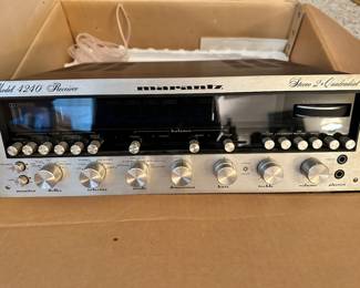 Vintage Marantz Model 4240 Stereo 2 & Quadradial 4 AM/FM Receiver!