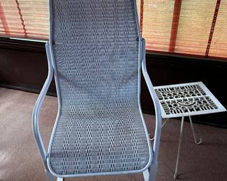 Unique metal rocker with wicker! Nice wrought iron side table! 
