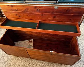 A STUNNING MCM Lane Hope Chest in absolutely superb condition! Key and all original paperwork!  