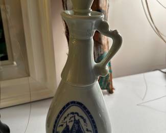 A collection of VINTAGE BOTTLES! All in excellent condition! - FLOW BLUE Ship Bottle!