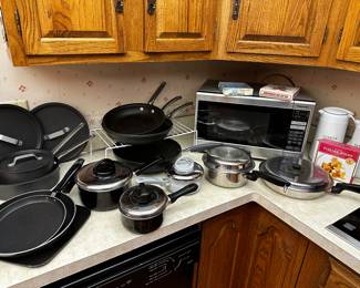 Kitchen ware - Panasonic Microwave - Caliphon, T-Fal and more!