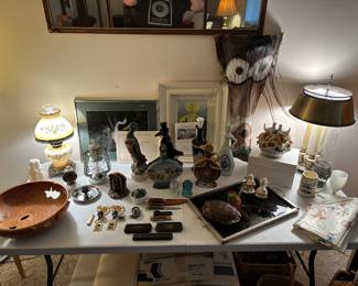 A table full of collectibles! A WIDE range of interests! 