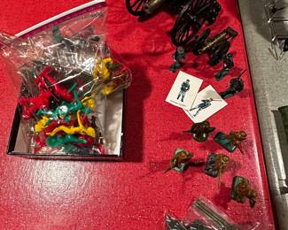 Some EXCELLENT toy soldiers! Soldiers, Civil War, Cowboys and Indians! 