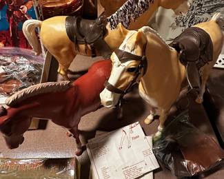 FANTASTIC Horse figures for the Western Dolls! + Accessories! 
