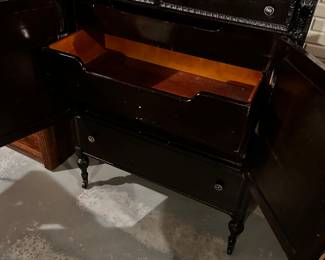 Beautiful tall vintage sideboard/dresser!