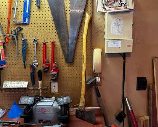 Lots of tools, garden, outdoor, hunting, fishing and boating equipment! 