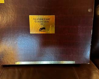 Outstanding La-Z-Boy 3 piece Leather Furniture Set! Buy all 3 pieces together SAVE 20%! 