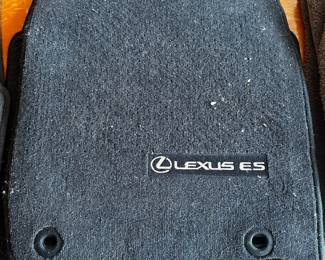 3 sets of LEXUS carpeted floor mats! 
