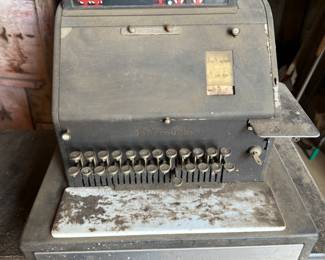 Vintage Burroughs Push-Button Cash Register! Has originals key!