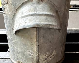 AWESOME VINTAGE PURINA FEED RIGHT METAL FEED BUCKET