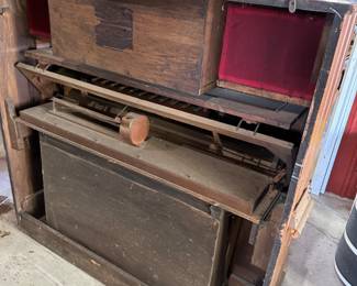 Old Kimball Reed Parlor Pump Organ! 