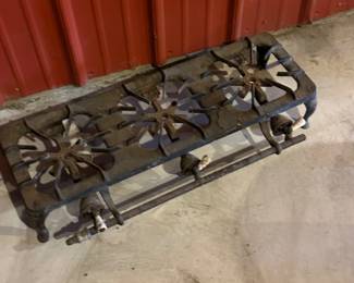 A 3 burner gas stove!