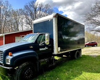 1998 GMC C6500 18’ Box Truck with Cat 3126 Diesel Engine! An absolute workhorse! Highly sought after engine with only 141,000 miles. This truck is CLEAN! The Caterpillar 3126 is a turbocharged 7.2L inline 6-cylinder diesel engine manufactured by Caterpillar and first introduced in 1995; it was the first electronic mid-range diesel engine that Caterpillar produced.