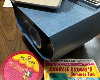 VINTAGE Gaf Disney View Master Theatre In The Round LOT!