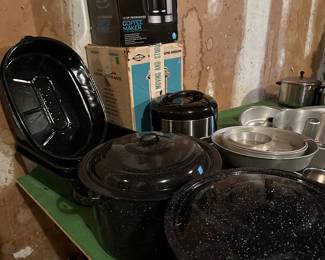 The garage is home to tons of granite wear! PERFECT roasters and pots for the upcoming holiday!