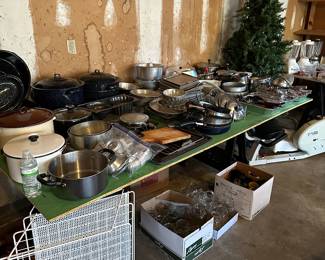 The garage has 8x4 tables filled with kitchen vintage to new!