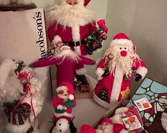 Some more eclectic Santas!