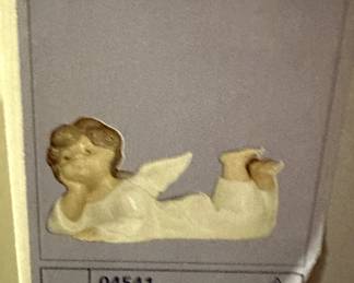 This is a beautiful example of the tons of Lladro figurines! MOST are MINT in their original boxes!