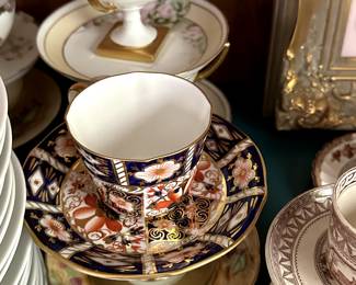 Tea cups anyone!?