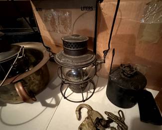 This is a quick shot of the MANY pieces of Railroad accoutrement found throughout the home!