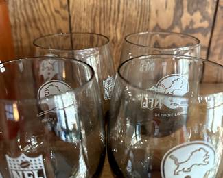 Excellent set of 4 DETROIT LIONS NFL Smokey High Ball Glasses!