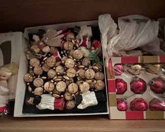 Just before we finished out work today, we came across several boxes filled with Vintage Ornaments! Here is just one! MORE SOON!