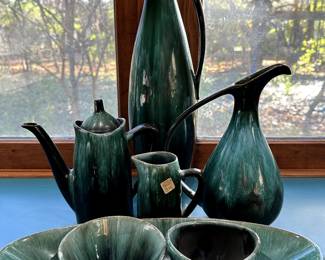 An excellent 8 pc. set of MCM Blue Mountain Pottery serving pieces!