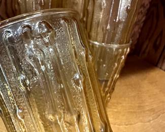 A set of eight Vintage "Tahiti Gold" tumbler Glasses by Anchor Hocking!