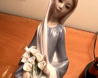 Another beautiful piece of Lladro!