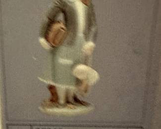 This is a beautiful example of the tons of Lladro figurines! MOST are MINT in their original boxes!