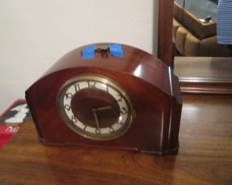 Vintage or Mid Century Seth Thomas Mantle Clock with Key