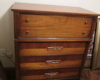 MCM Matching Chest of Drawers, 34" x 18" X 40"